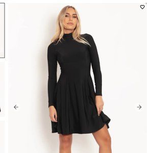WARM BLACK LONG SLEEVE EVIL LONGLINE DRESS